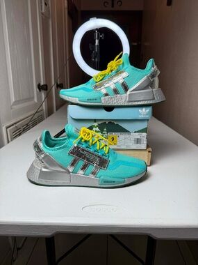 USED South Park * Adidas NMD R1 Professor Chaos Size US 9